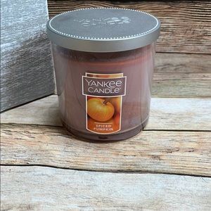 Yankee Candle Spiced Pumpkin 7 ounce Jar Candle